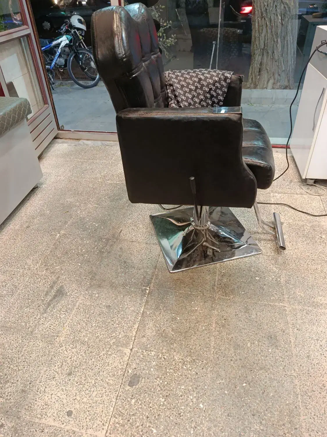 صندلی ارایشگاه|آرایشگاه و سالنهای زیبایی|سراب, |دیوار