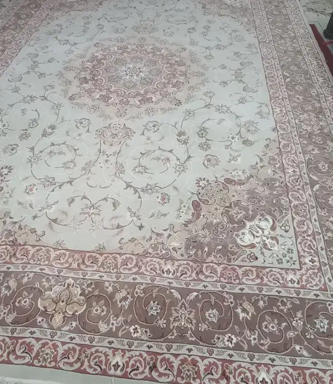 فرش ۱۲متری نونو|فرش|شیراز, فرهنگ شهر|دیوار