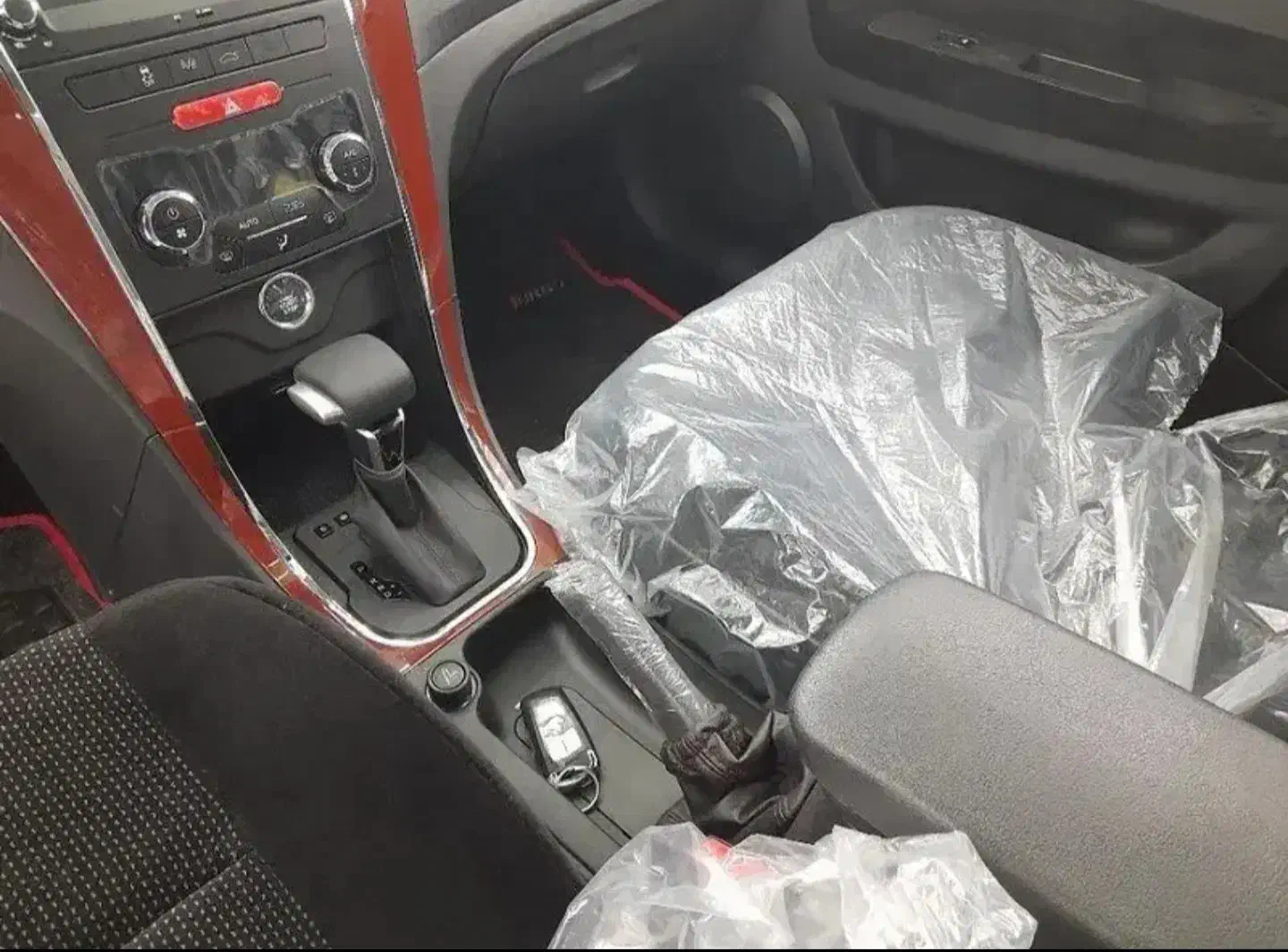 دنا پلاس توربو آپشنال ۱۴۰۳مشابه|خودرو سواری و وانت|نجف‌آباد, فردوسی شمالی|دیوار