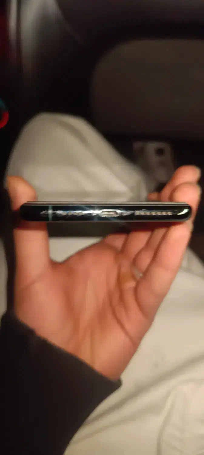 آیفون ۱۱پرومکس لا کاغذی|موبایل|اصفهان, باغ فدک|دیوار