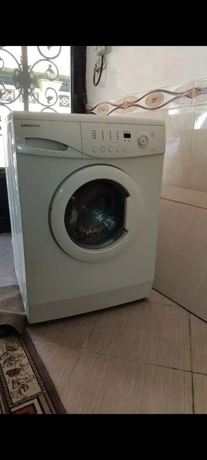 دوتا لباسشویی بسیار تمیز در شهرستان صحنه|ماشین لباسشویی و خشککن لباس|صحنه, |دیوار