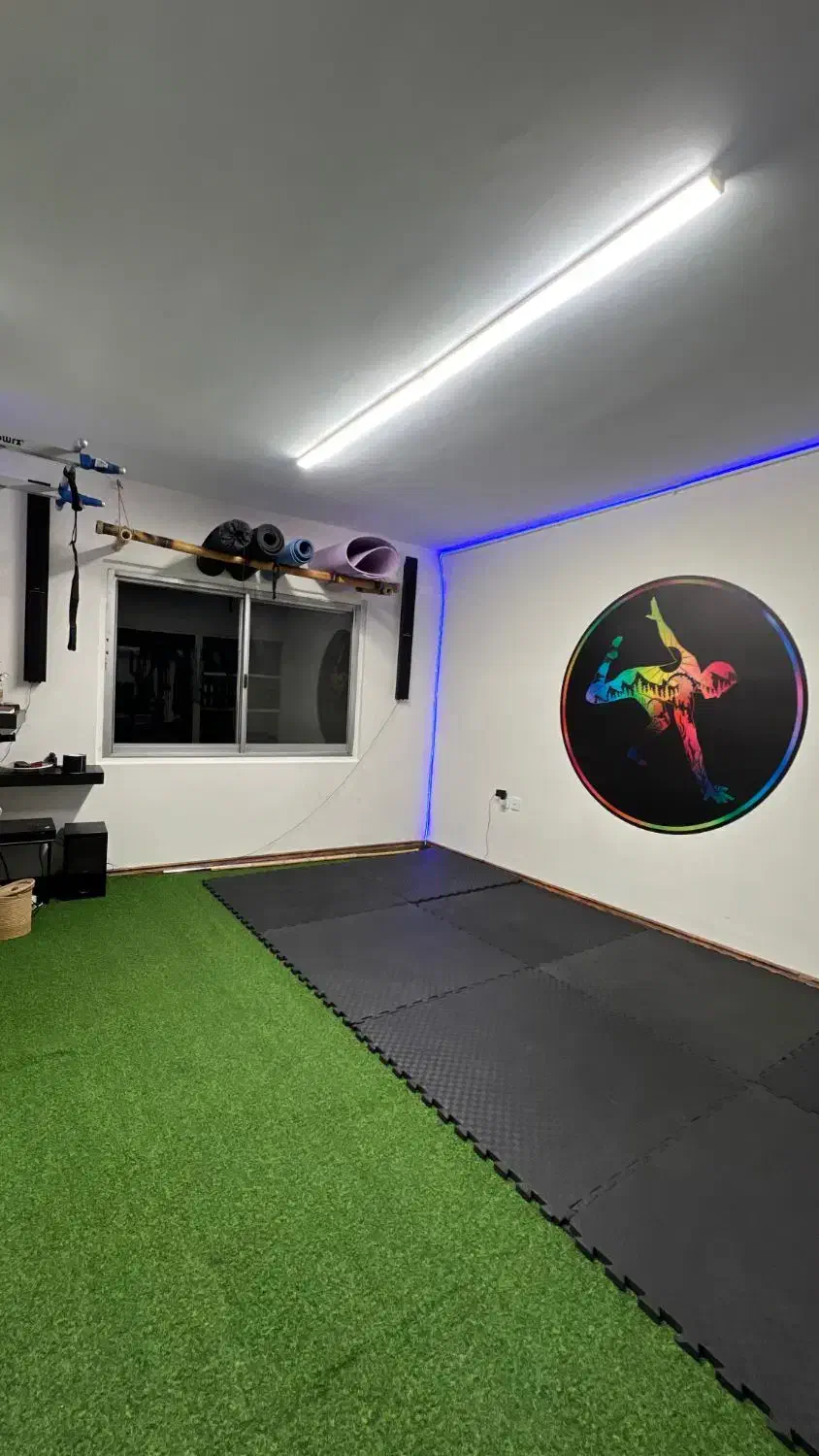 اجاره سانس باشگاه خصوصی (هومجیم)|اجارهٔ کوتاهمدت دفتر کار و فضای آموزشی|تهران, تجریش|دیوار