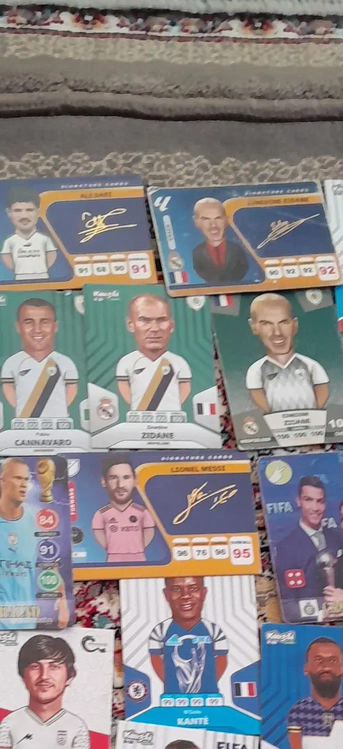 کارت‌کیمی‌دی|اسباب‌‌بازی|سارال, |دیوار