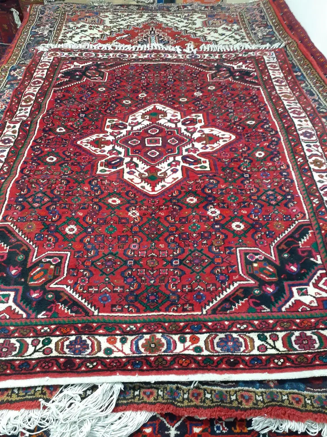 قالیچه حسین آباد گوشتدار بدون عیب و نقض|فرش|بناب, |دیوار