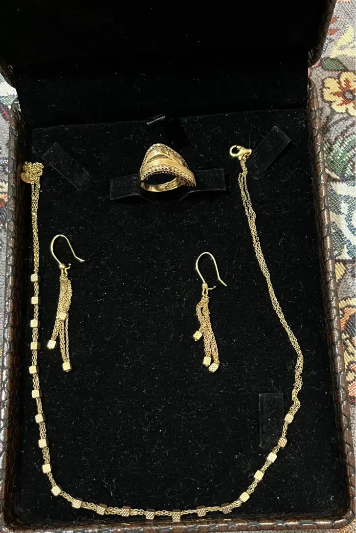 نیم ست طلا|جواهرات|جیرفت, |دیوار