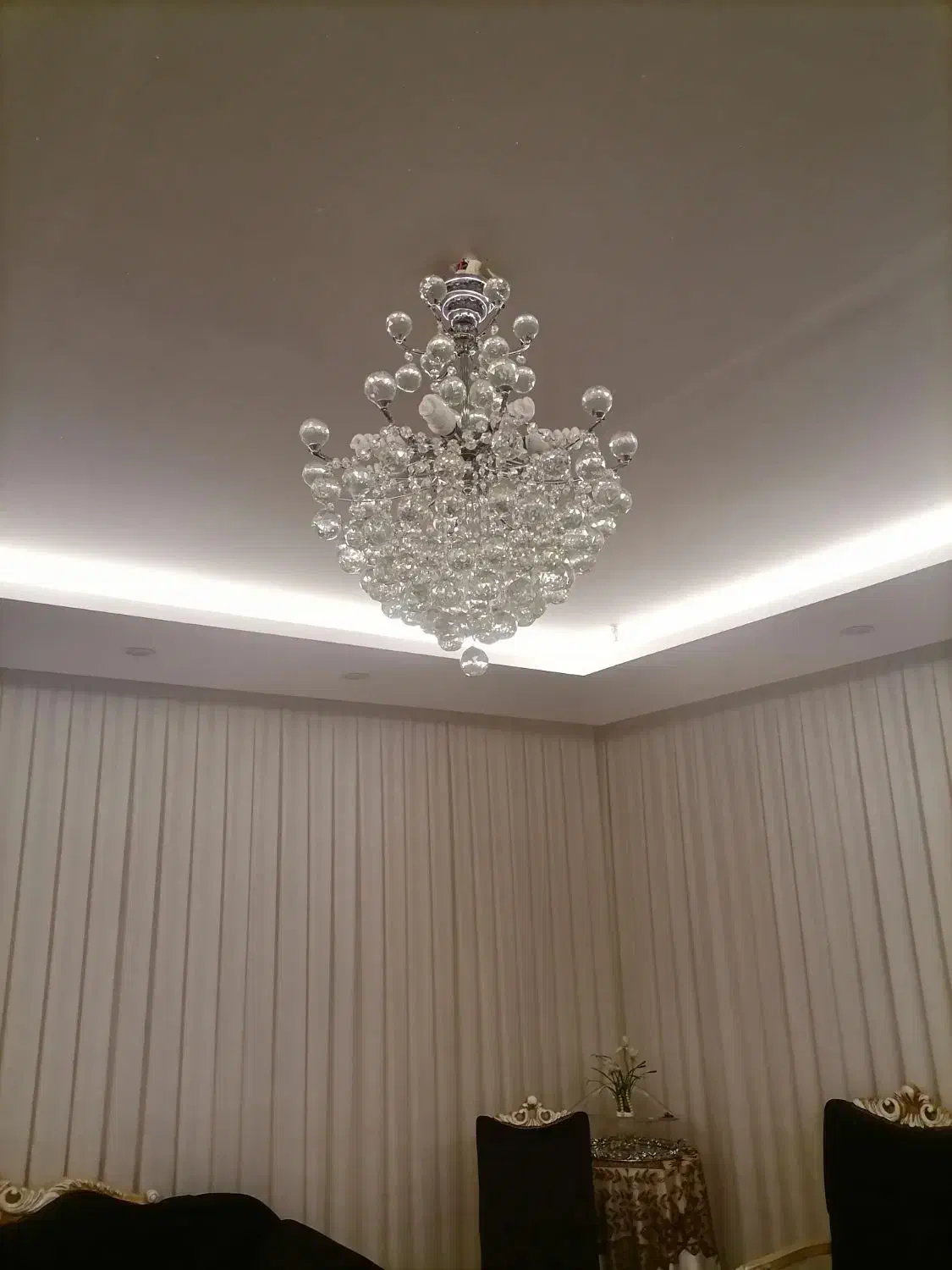 لوستر کریستالی 10 شاخه|لوستر و چراغ آویز|مشهد, حجاب (شهرک غرب)|دیوار