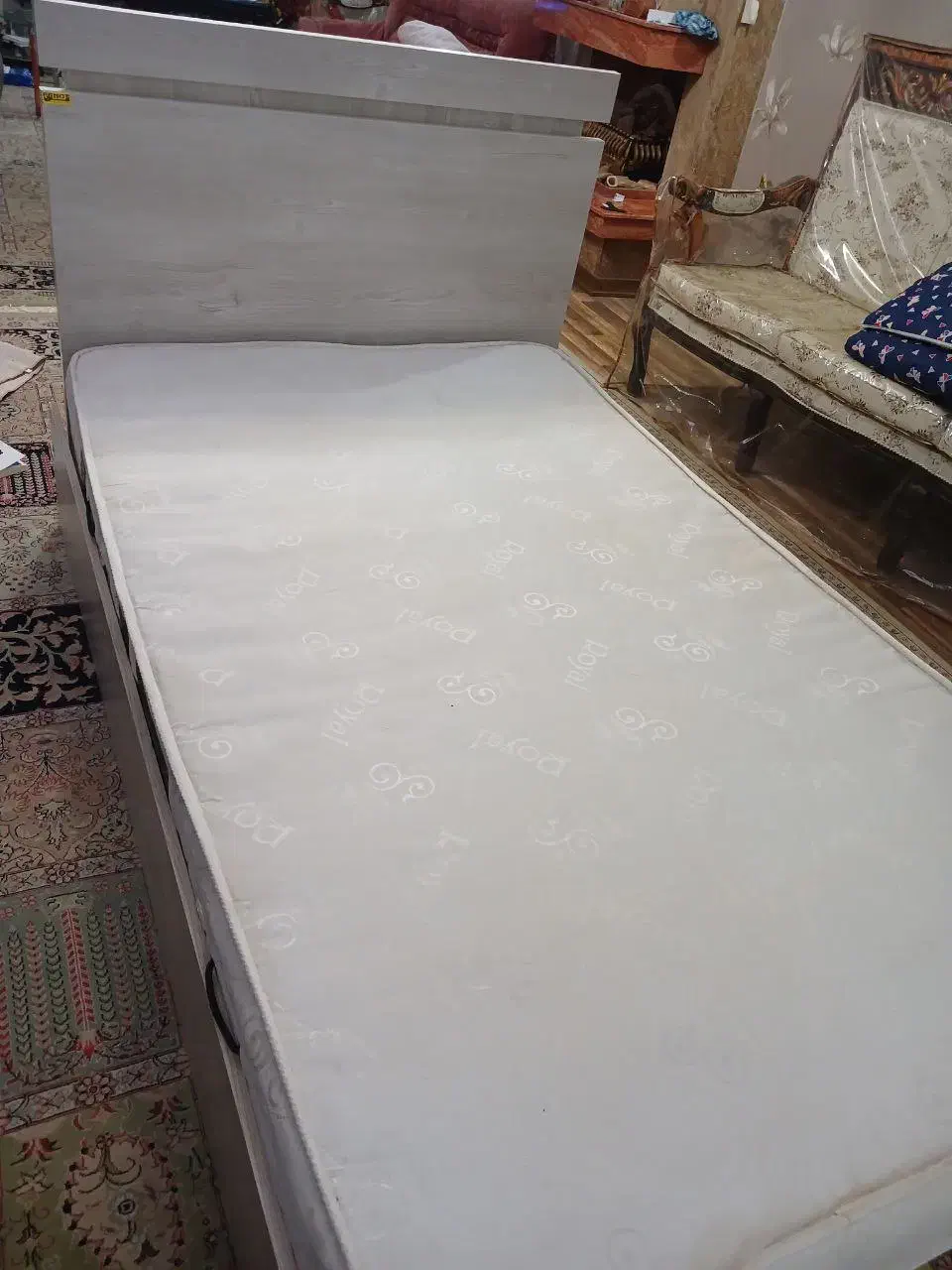 تشت|تشک تختخواب|مشهد, آزادشهر|دیوار