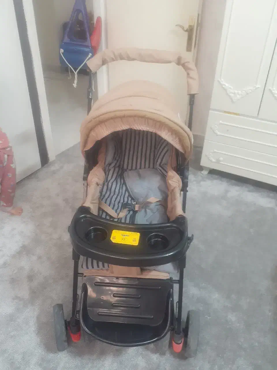 سرویس کامل بچه فقط قیمتش تا امشب ۳میلیون است|کالسکه و لوازم جانبی|مشهد, سرافرازان|دیوار