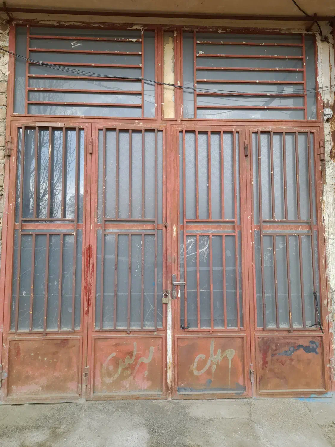 درب مغازه|مصالح و تجهیزات ساختمان|بروجرد, |دیوار