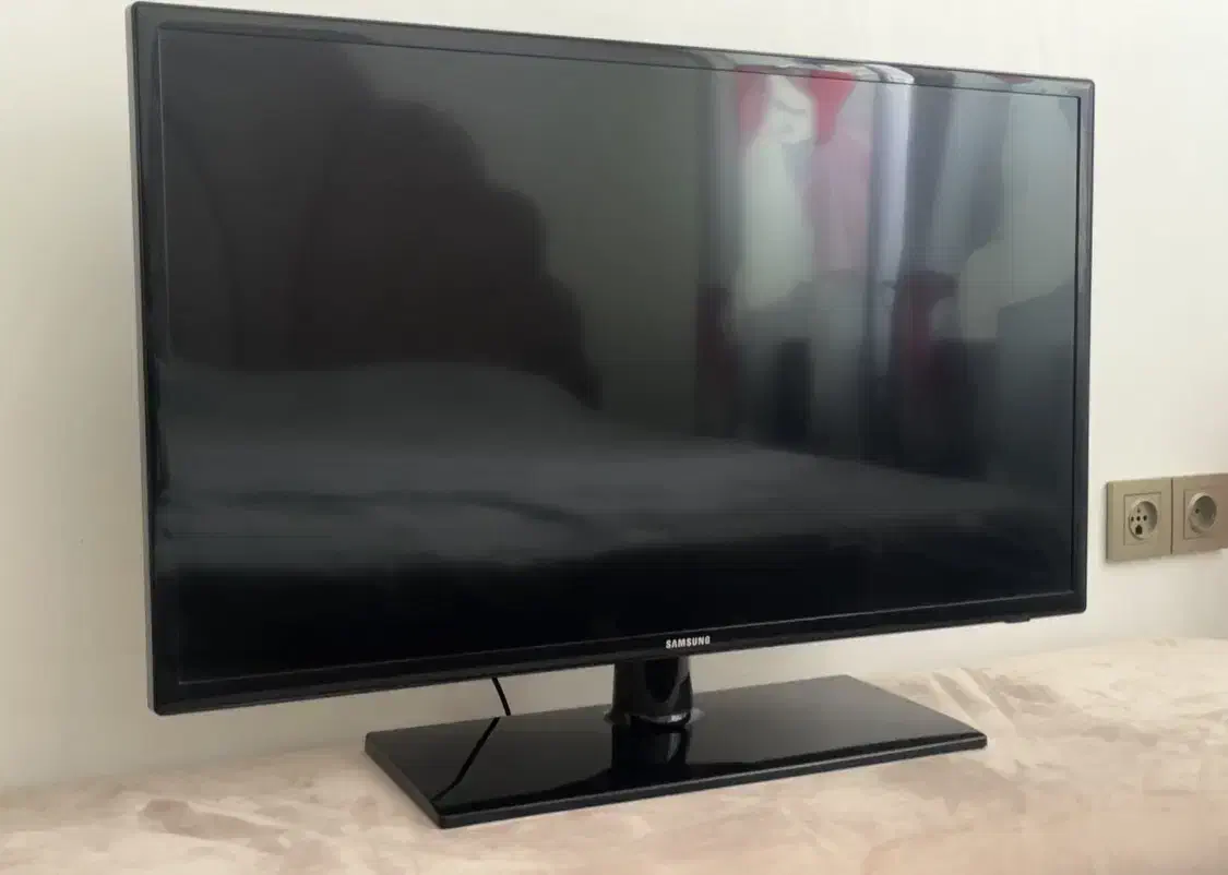 تلوزیون سامسونگ 32 اینچ|تلویزیون و پروژکتور|ارومیه, |دیوار