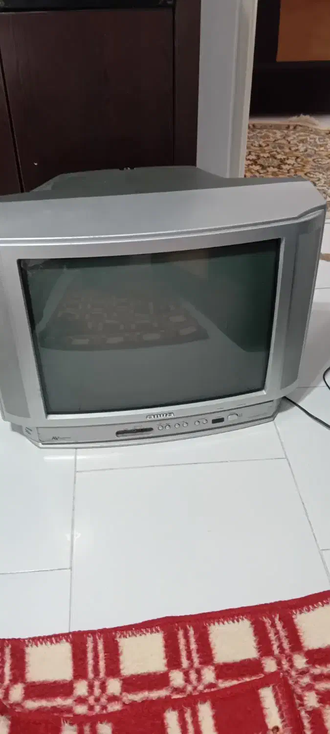 تلویزیون ۲۱ اینچ ایوا اصل|تلویزیون و پروژکتور|تهران, علم و صنعت|دیوار