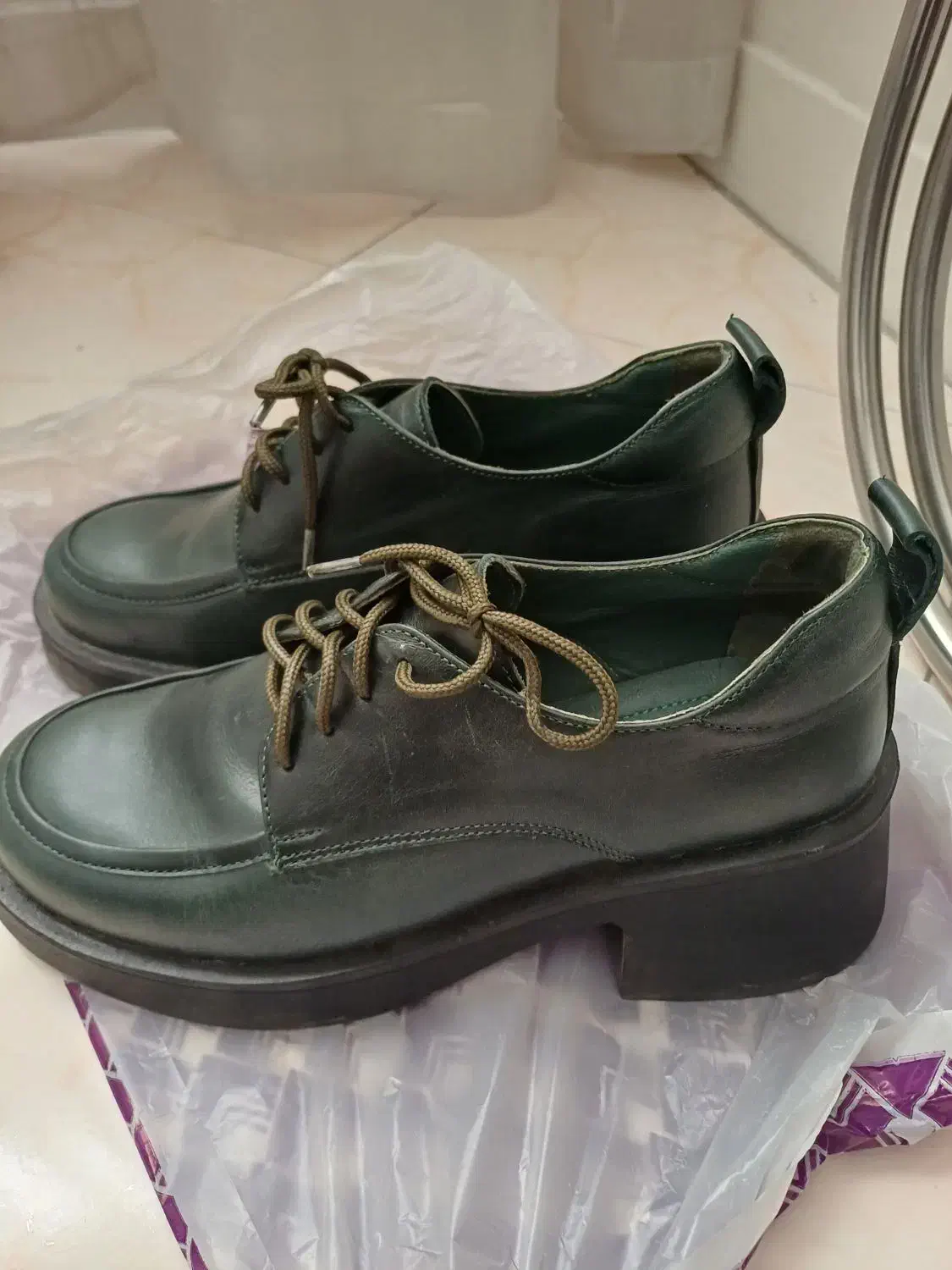 کفش چرم اصل درحدنوسایز۳۹|کیف، کفش، کمربند|تهران, تهرانسر مرکزی|دیوار