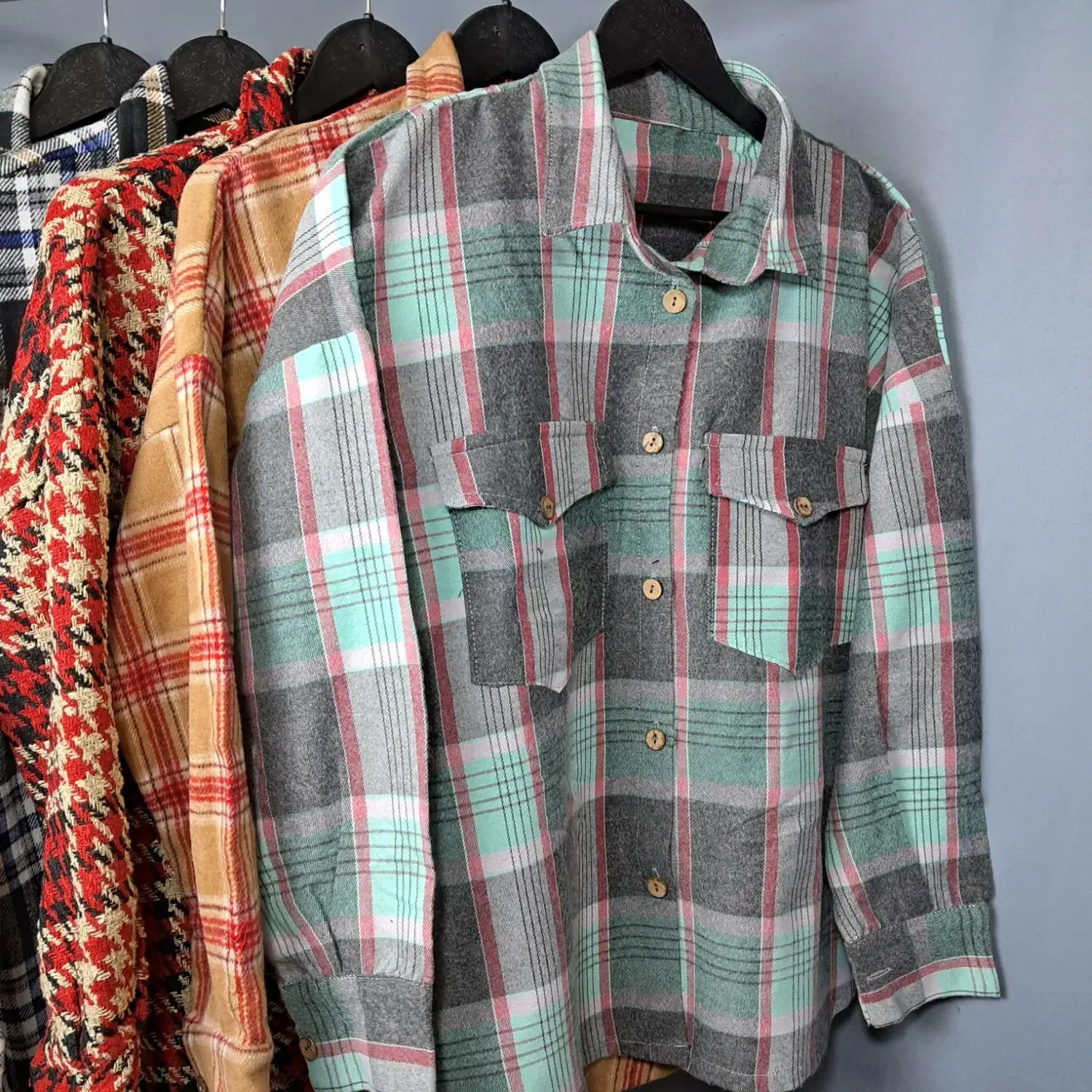 شکت پشمی|لباس|رشت, نظری|دیوار