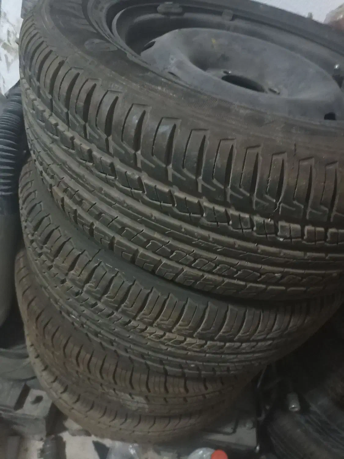 لوازم۲۰۶کیلومترپرایدپیکان تایررینگ لاستیک مخزن گاز|قطعات یدکی و لوازم جانبی|خمینی‌شهر, |دیوار