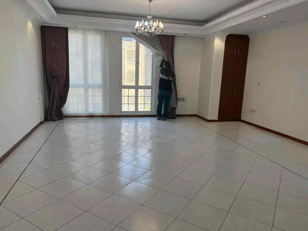 جهان کودک  ۱۵۰ متری  ۳ خوابه  شیک و دلباز