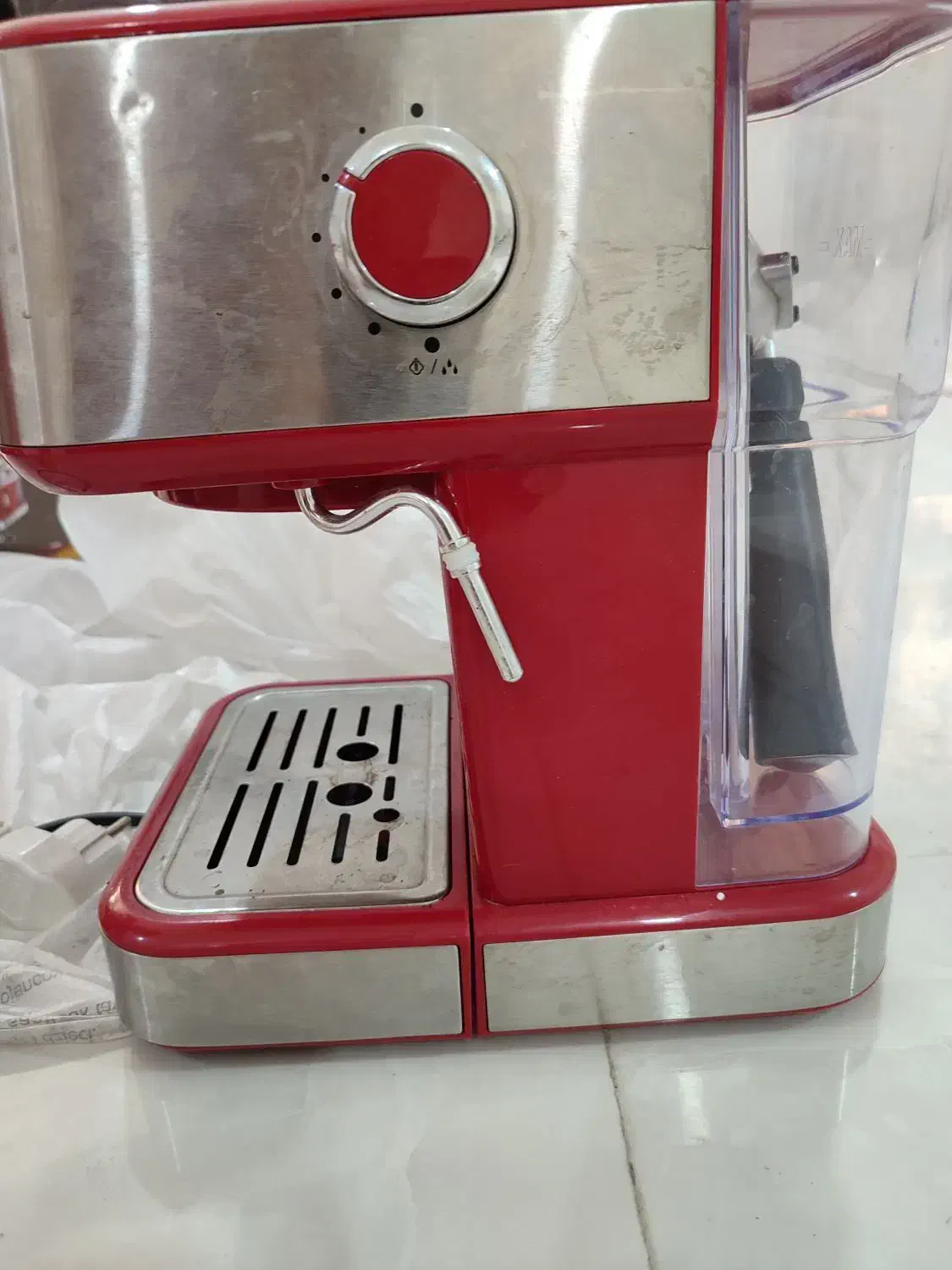 قهوه ساز در حد نو بارنی 20بار|سماور، چایساز، قهوهساز|برازجان, |دیوار