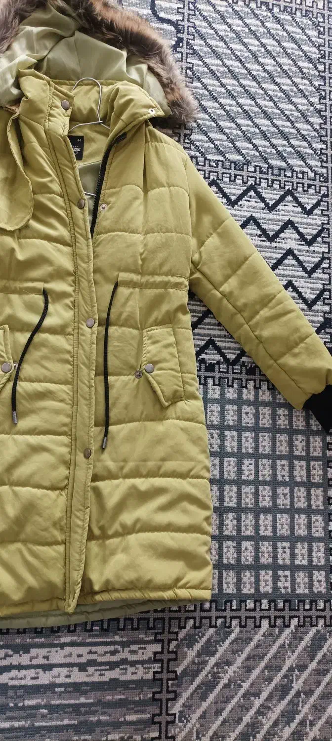 کاپشن|لباس|سبزوار, هویزه|دیوار