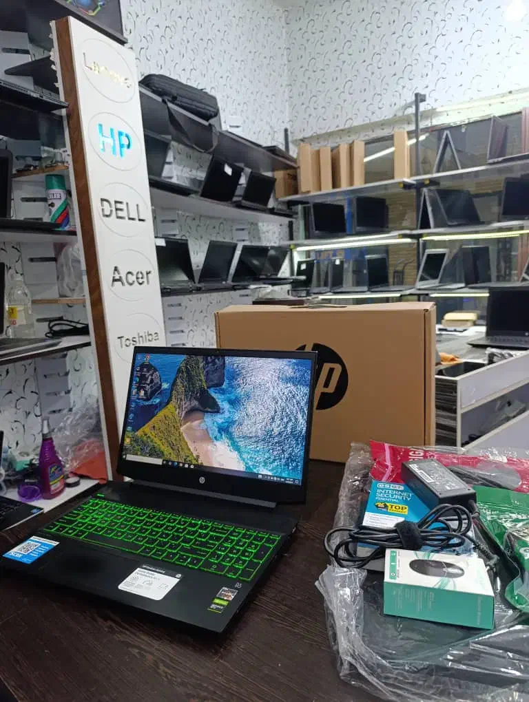 لپتاپhpگیمینگ گرافیک2gigamd+3gig1050|رایانه همراه|شهرکرد, |دیوار