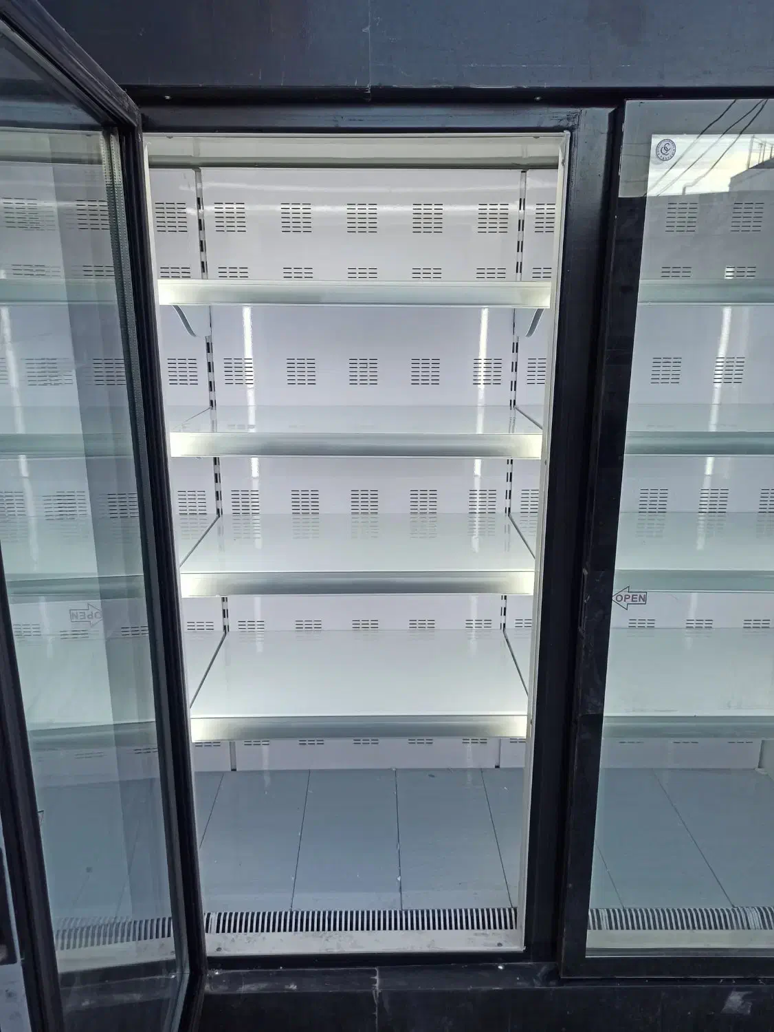 یخچال ایستاده (۳ درب) ، 60 میلیون پائین تر از قیمت|فروشگاه و مغازه|شیراز, شهرک فرهنگیان|دیوار