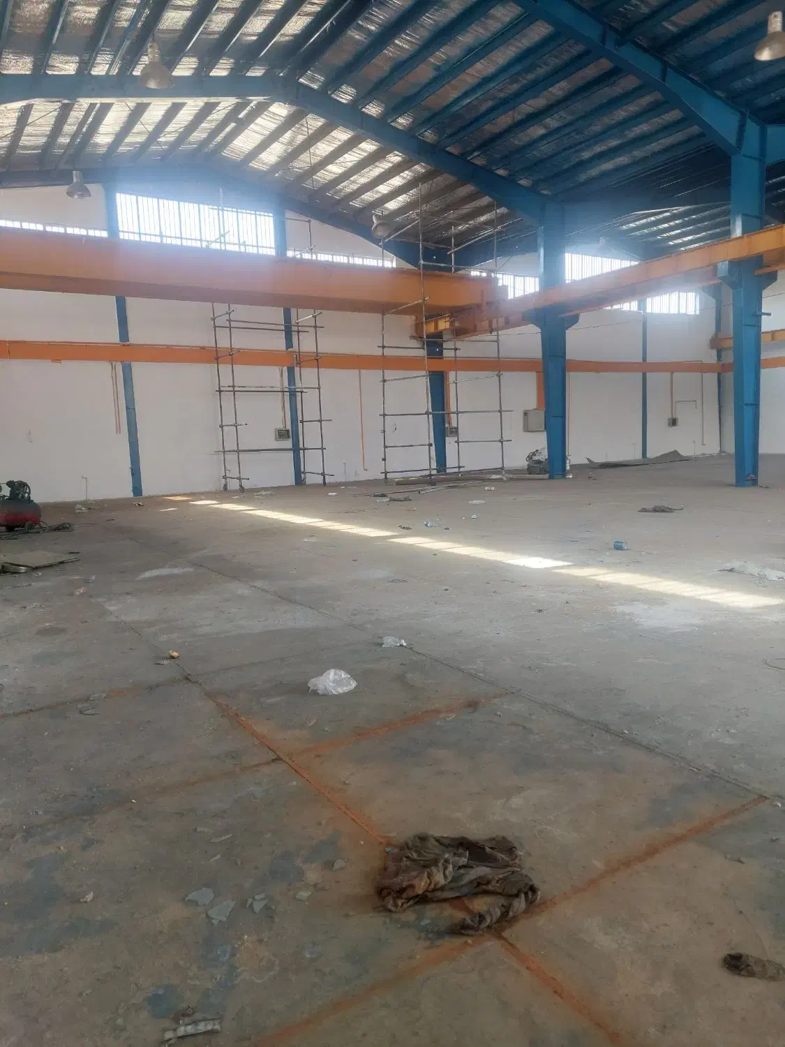 سوله اجاره ۱۰۰۰متر خاتون آباد (جرثقیل سقفی ۲۵تن)|اجارهٔ دفتر صنعتی، کشاورزی، تجاری|پاکدشت, خاتون آباد|دیوار