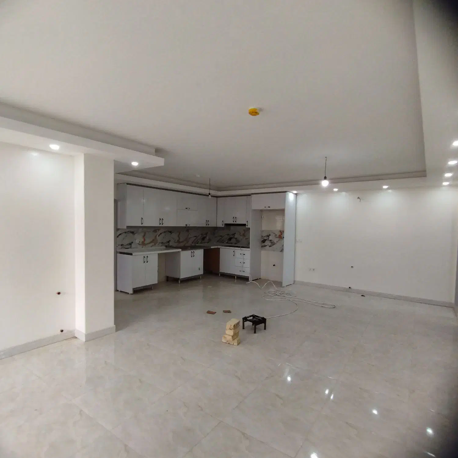 هشت بهشت.102متر.کلید اول|فروش آپارتمان|شاهینشهر, شهرک هشت بهشت|دیوار