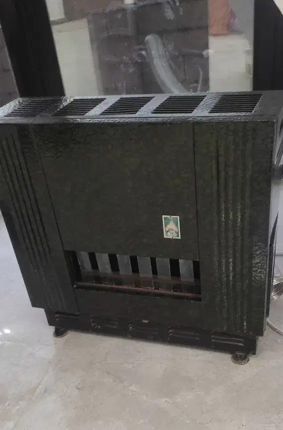 دو عدد بخاری بزرگ|بخاری، هیتر، شومینه|فومن, |دیوار