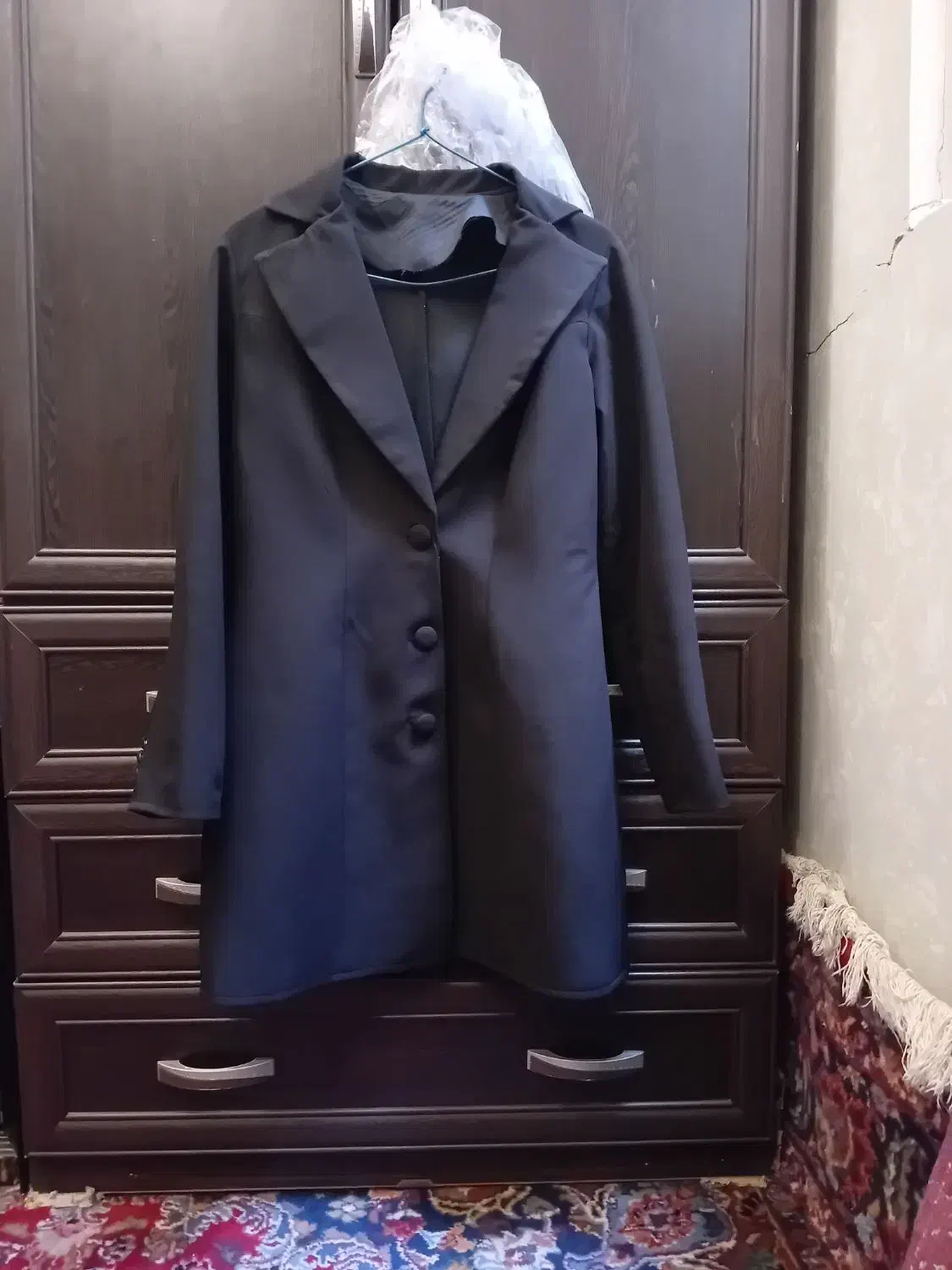 کت مازراتی مشکی|لباس|پاکدشت, پاکدشت (مامازند)|دیوار