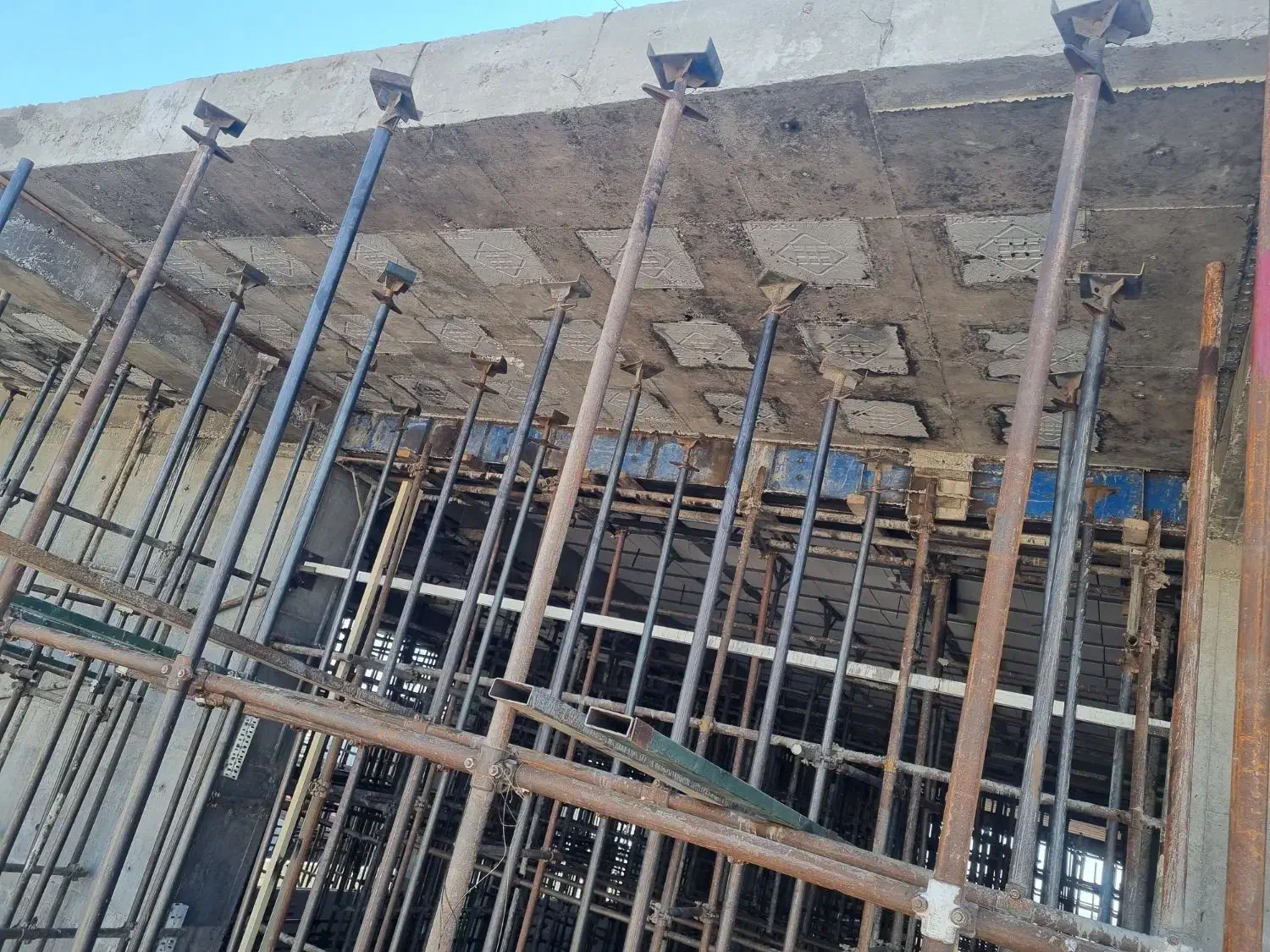 آرماتوربند و قالب بند|استخدام معماری، عمران و ساختمانی|اردبیل, |دیوار