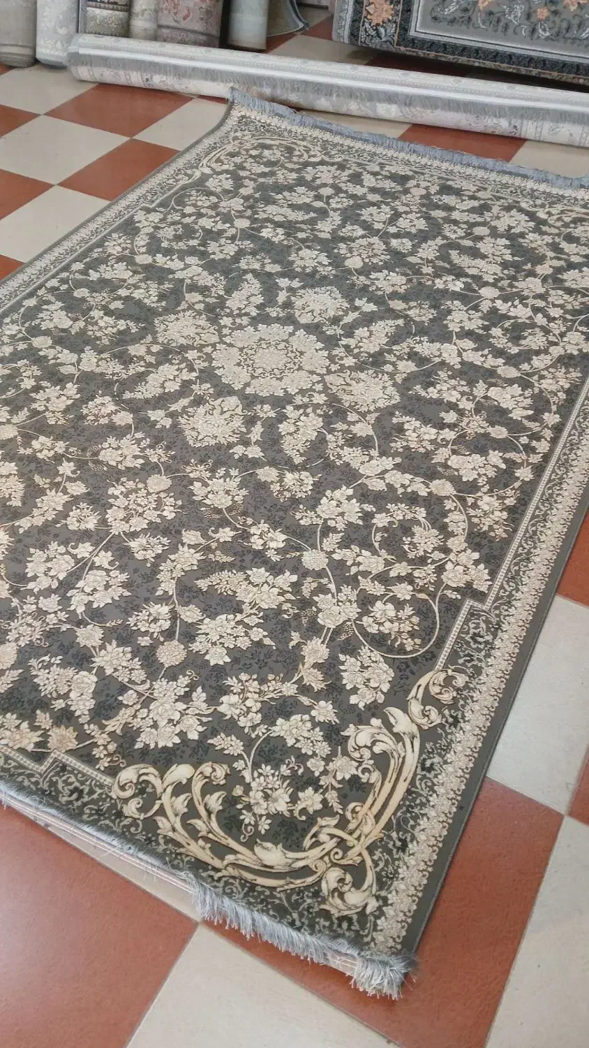 ۶تا فرش ۶متری 1200 گل برجسته شیک انبار خورشید|فرش|خرمآباد, |دیوار