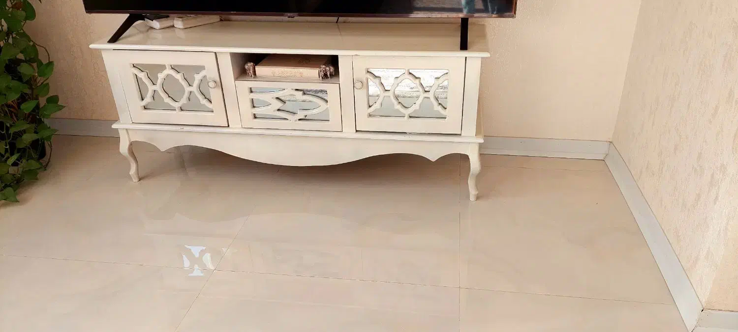 میز تی وی نو وسفید|میز تلویزیون|مشهد, الهیه|دیوار