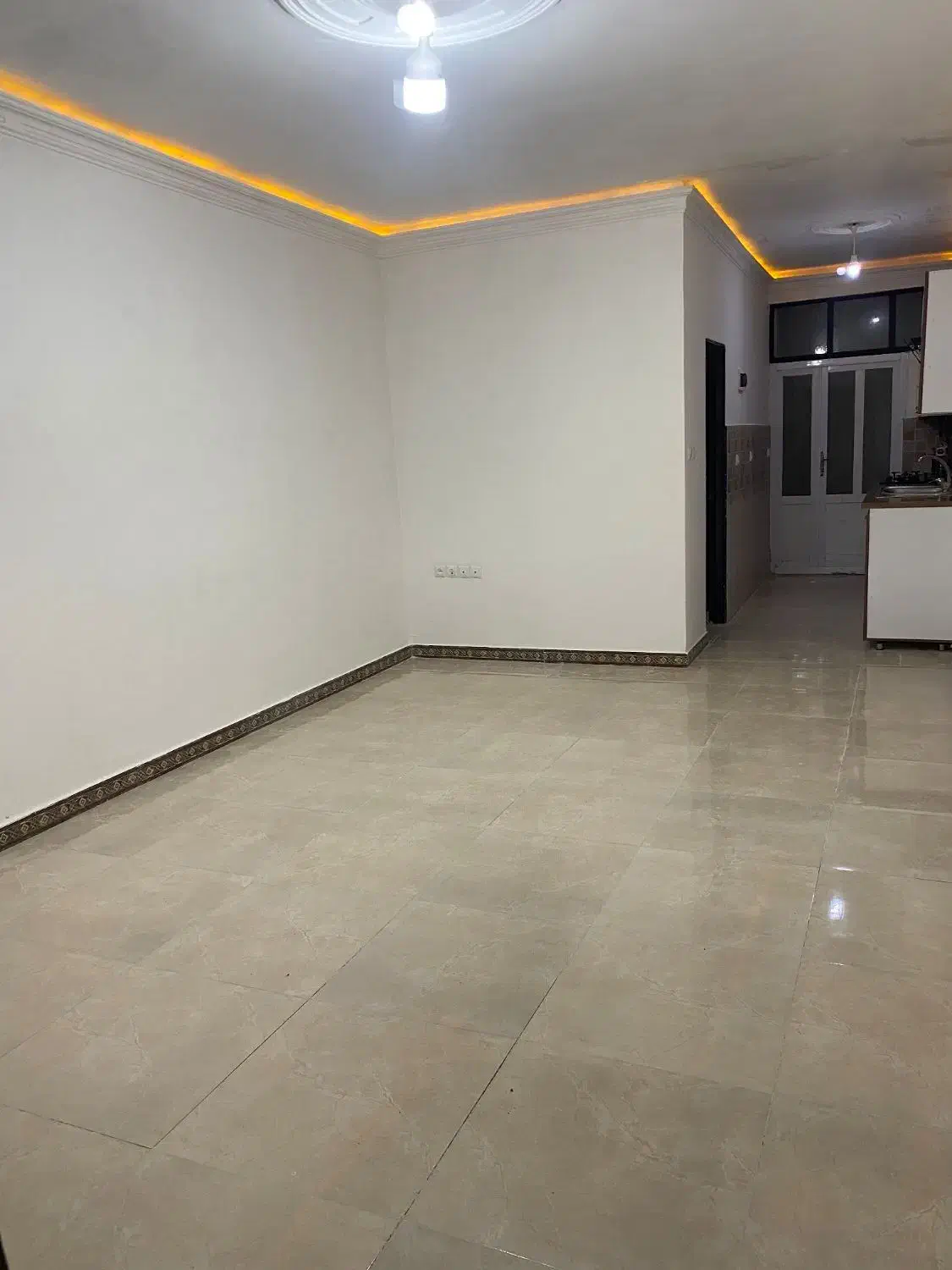 سوییت کف کرسی بلند|فروش آپارتمان|رشت, انصاری|دیوار