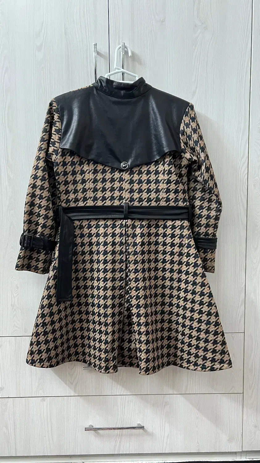 پالتو نسکافه ای ترکیب با چرم سایز ۳۶-۳۸ نو|لباس|قم, جمکران|دیوار