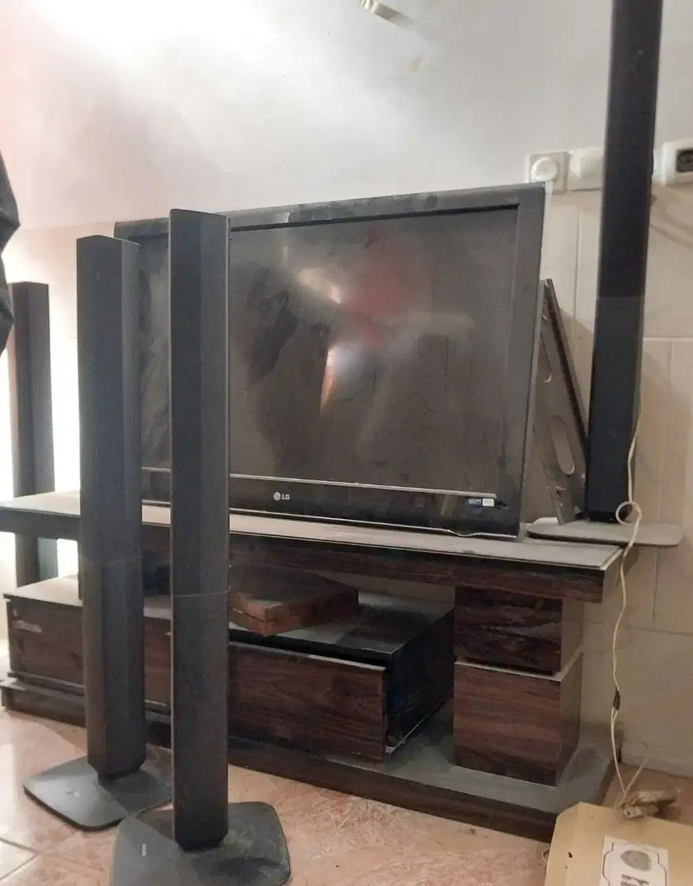 ال سی دی ۴۳|تلویزیون و پروژکتور|حمیدیا, |دیوار