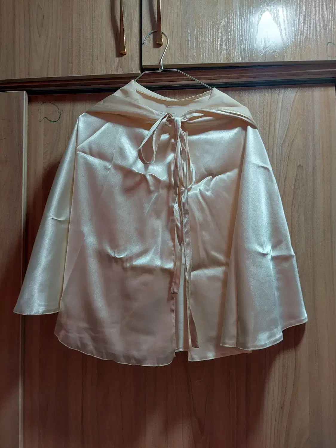 شنل ساتن رنگ بژ مناسب مراسم عقد|لباس|تهران, شهر زیبا|دیوار