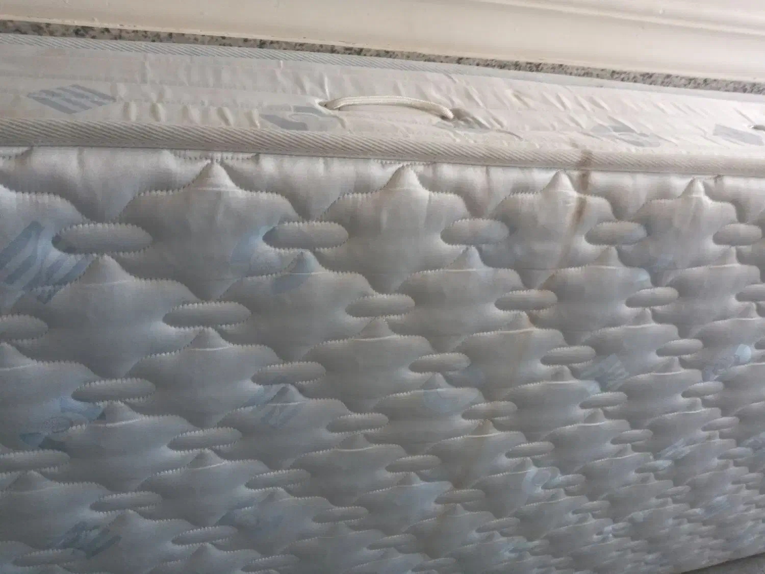 تشک|تشک تختخواب|همدان, |دیوار