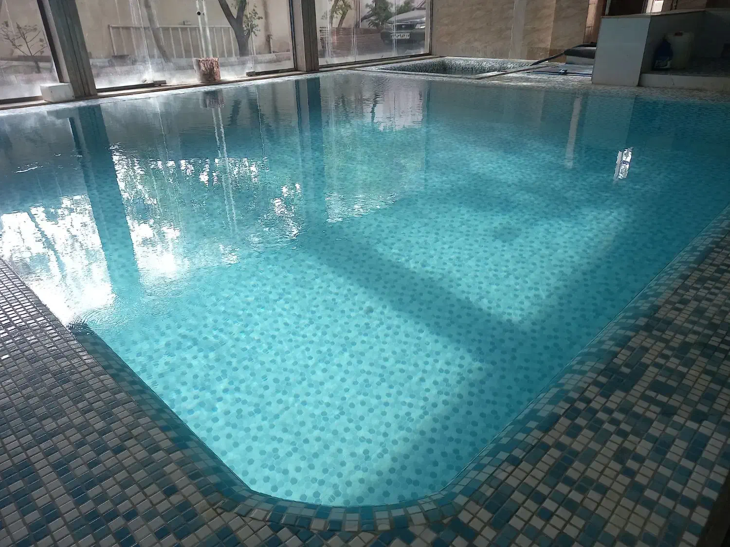 ویلا استخر دار مجهز به جکوزی|اجارهٔ کوتاهمدت ویلا و باغ|ارومیه, |دیوار