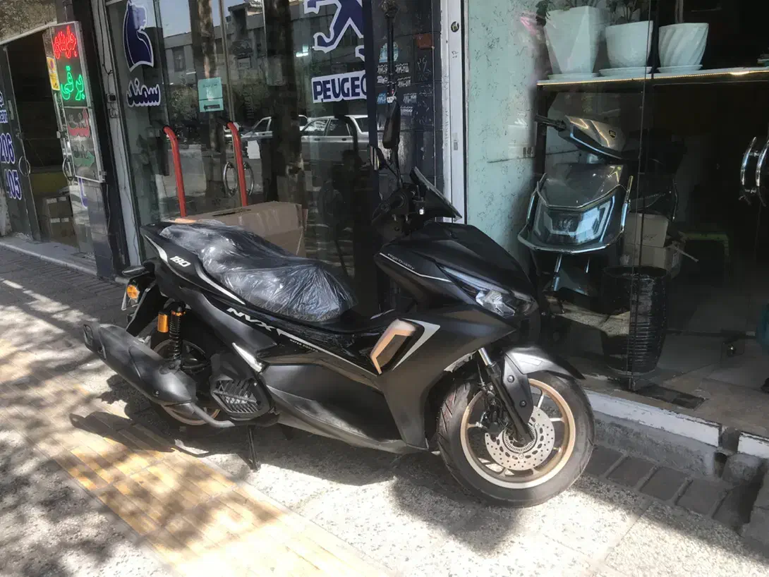 آیروکس ۱۸۰|موتورسیکلت|شیراز, طلاب|دیوار