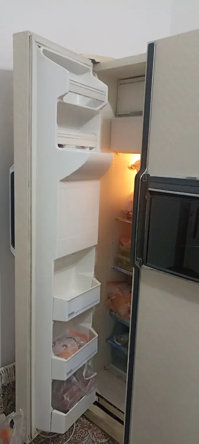 یخچال ساید بای ساید آمریکایی بدنه چرمی|یخچال و فریزر|فردوس (خراسان), |دیوار