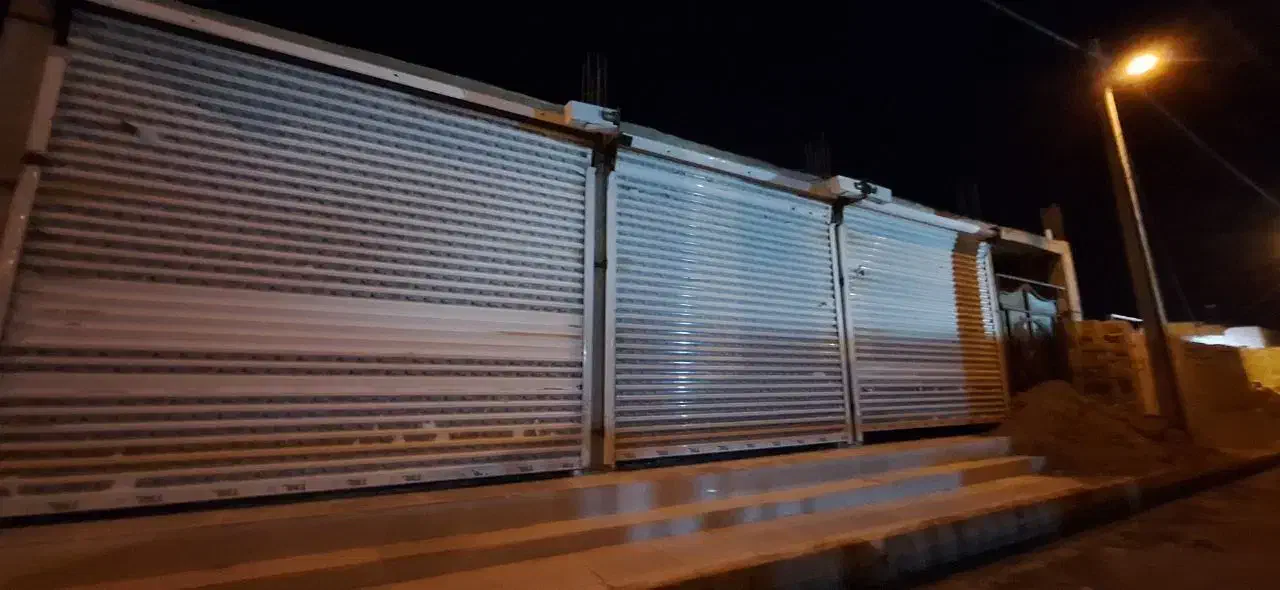 ۳ درب مغازه در خیابان مطهری ۹ کنار بازارچه مرزی|اجارهٔ مغازه و غرفه|زهک, |دیوار