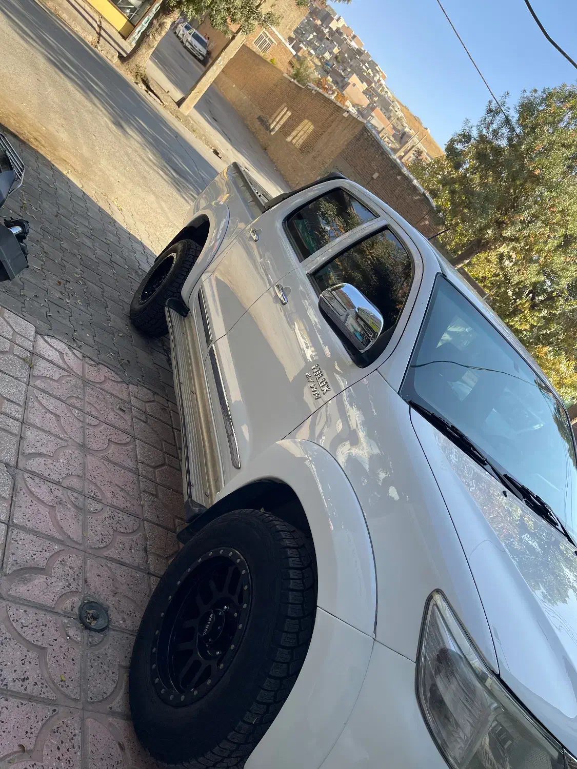 هایلوکس|خودرو سواری و وانت|مهاباد (آذربایجان غربی), |دیوار