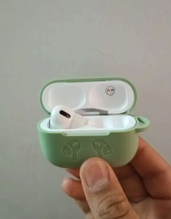 کاور ایرپاد پرو|لوازم جانبی موبایل و تبلت|کاشان, ولیعصر|دیوار