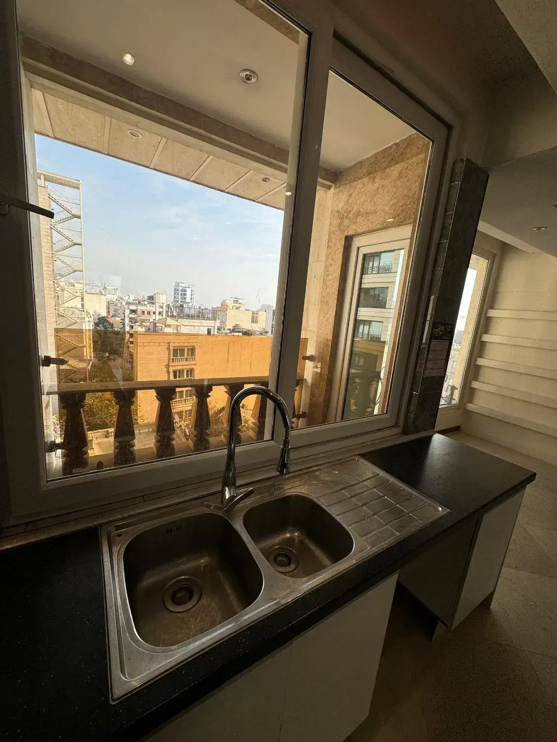 ۲۰۰ متر تاپ لوکیشن/دید مشجر*فول امکانات