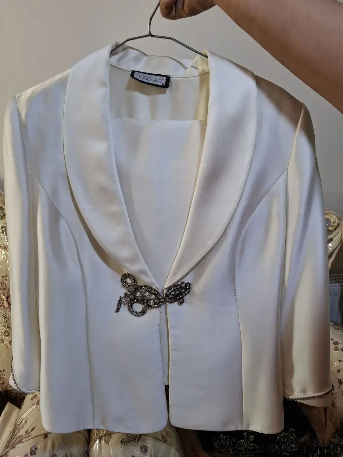 کت دامن|لباس|اردبیل, |دیوار