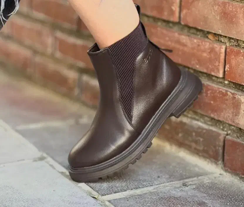 نیم بوت نو|کیف، کفش، کمربند|اسفراین, |دیوار