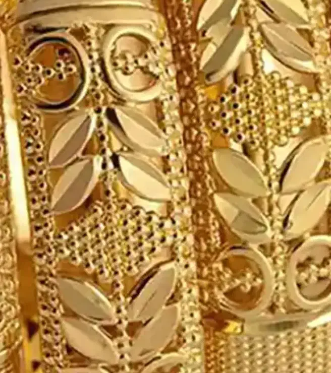 گم شدن دوعددالنگوی طلا|اشیا|شیراز, فرگاز|دیوار