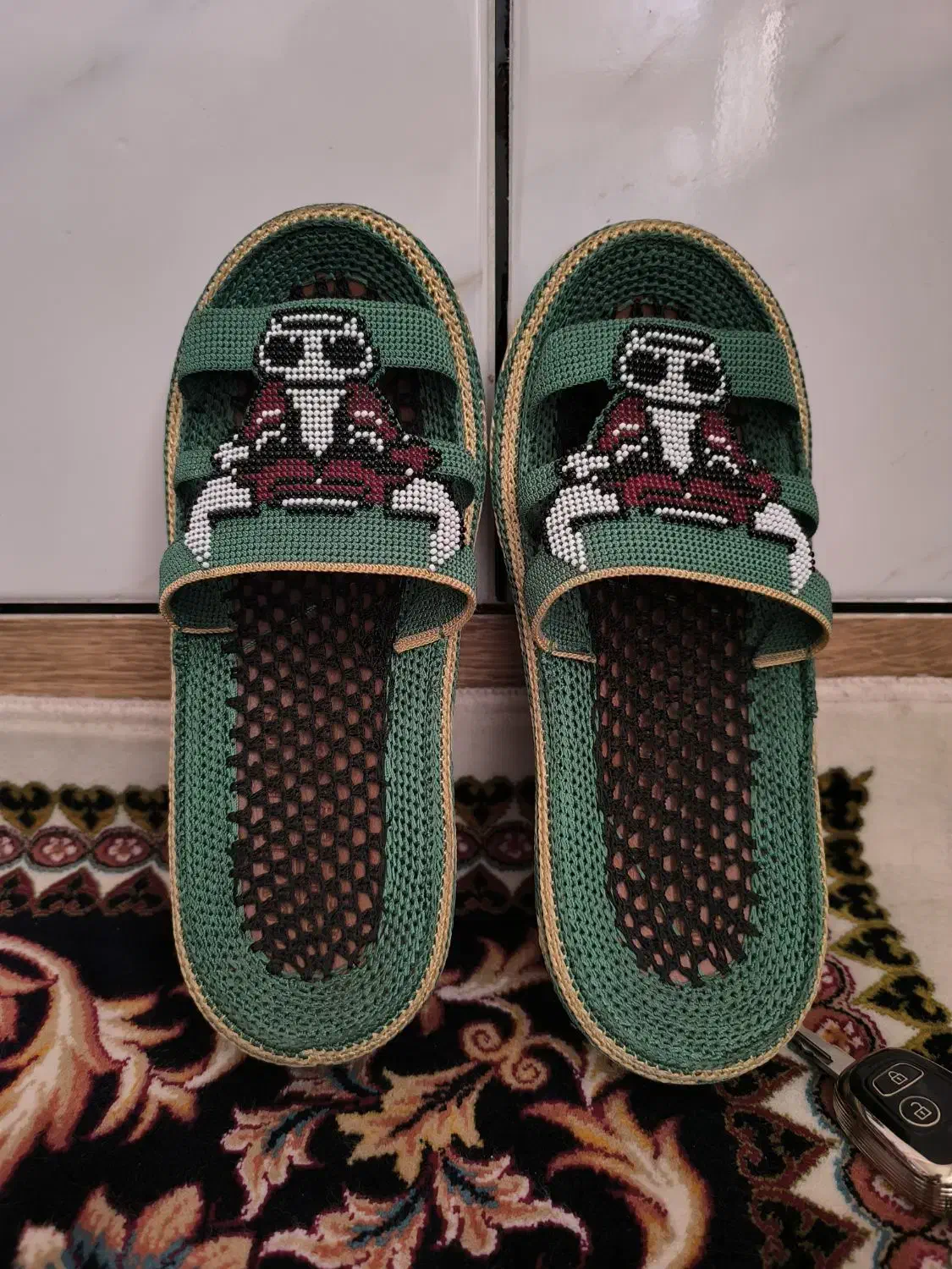 دمپایی زندان بافت|کیف، کفش، کمربند|گنبد کاووس, |دیوار