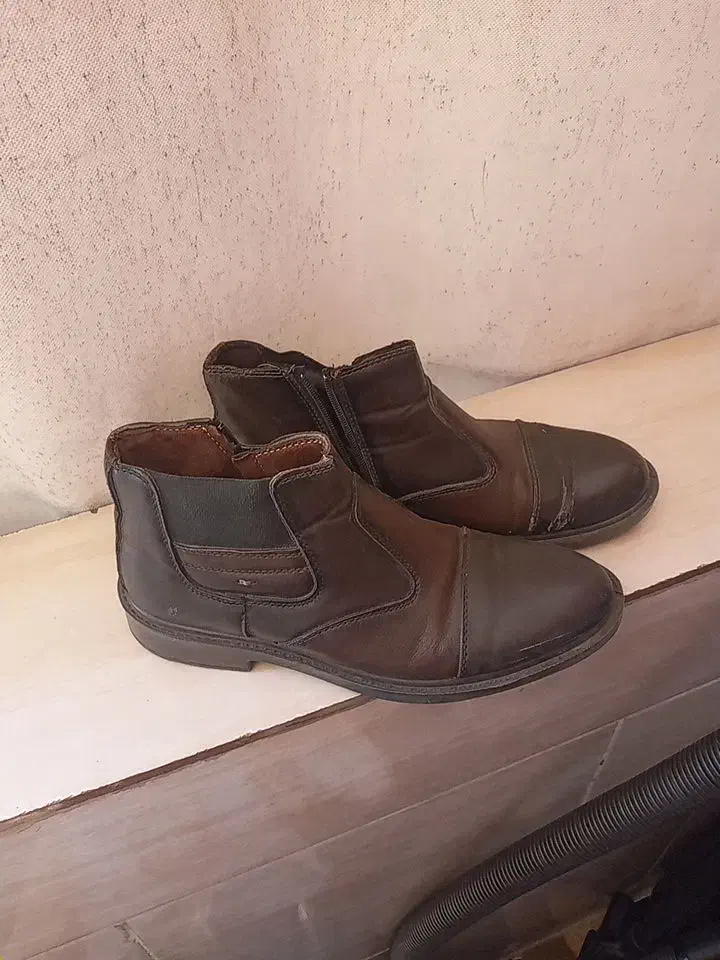 مفت گزاشتم|کیف، کفش، کمربند|رشت, سیا اسطلخ|دیوار