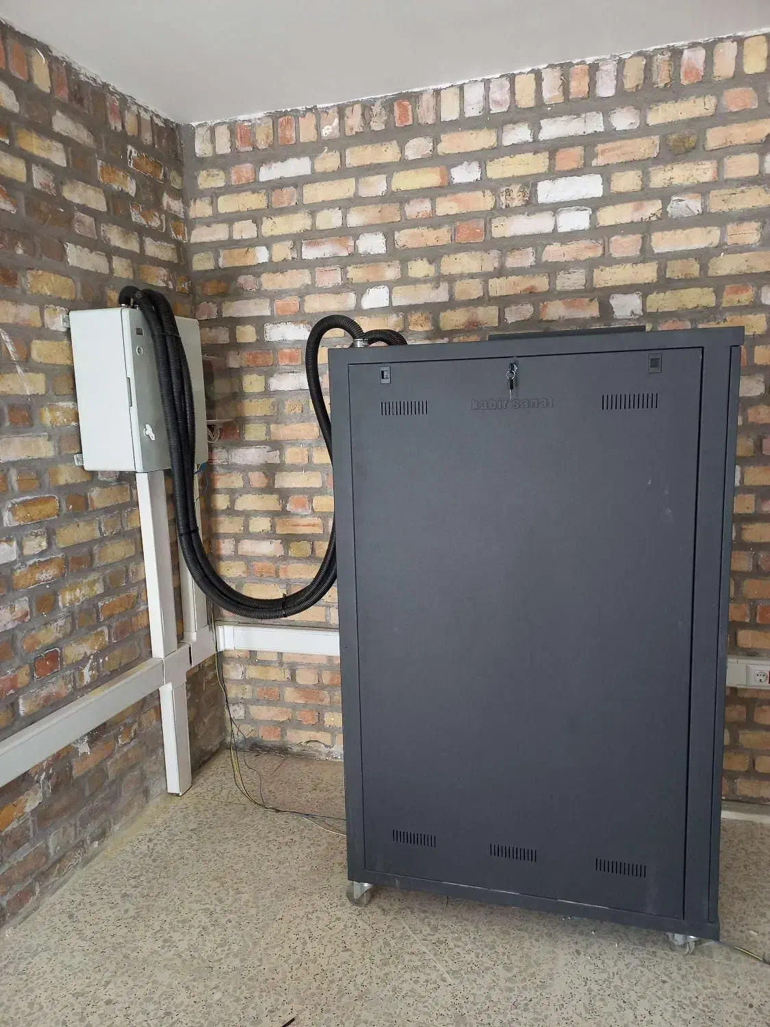 نصب و راه‌اندازی دوربین مداربسته و شبکه|خدمات رایانه‌ای و موبایل|قزوین, |دیوار