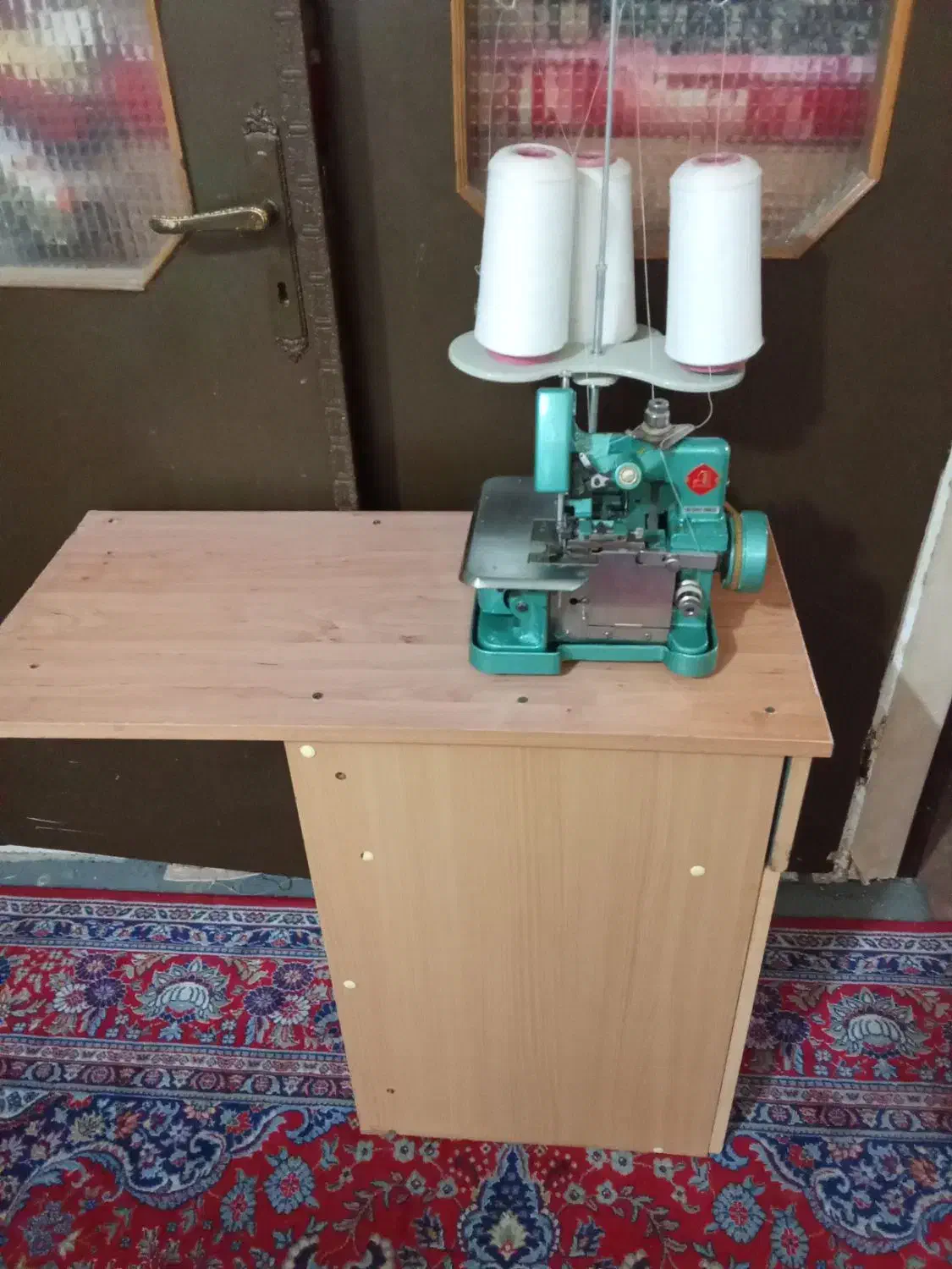 چرخ سردوز درحد نو کم کار|چرخ خیاطی و ریسندگی|یزد, |دیوار