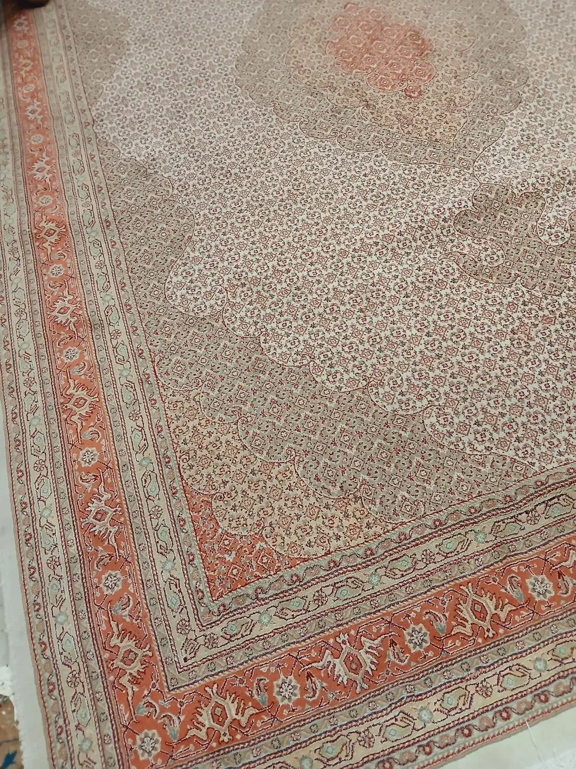 یک تخته فرش ۹متری ۷۰۰شانه سالم|فرش|پردیس, فاز ۸|دیوار